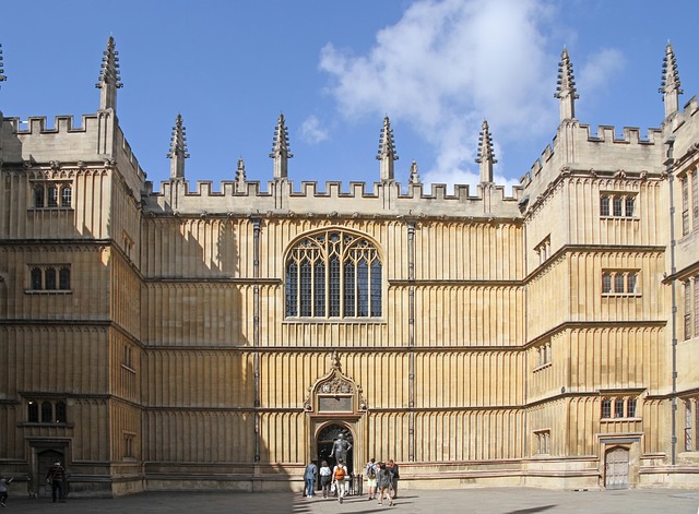 A Leading Southern European University — European Social Fund Project